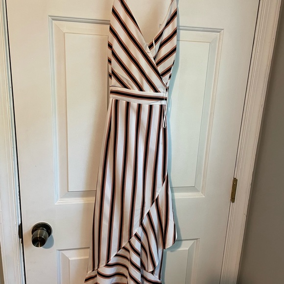 Long dress - Picture 2 of 4